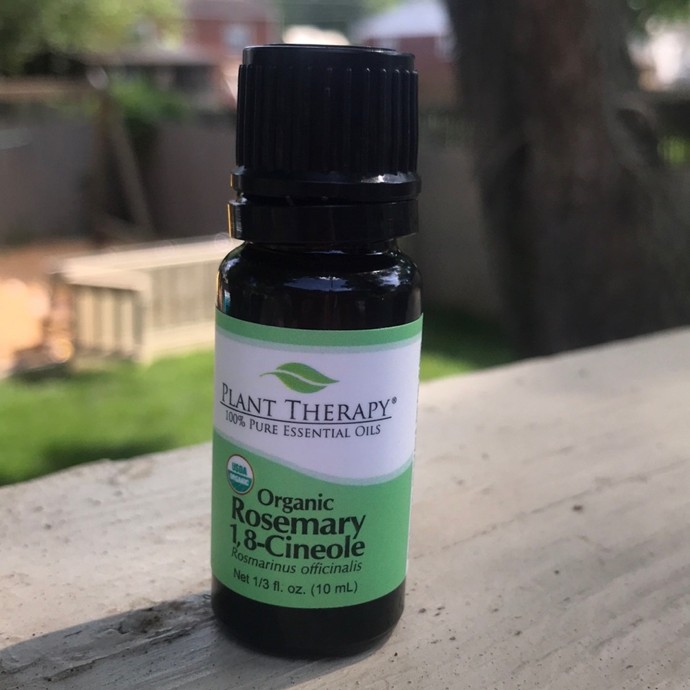 Organic Rosemary oil 1,8-Cinelo